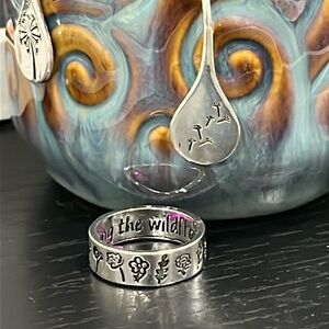 New in Bag! Silvery Costume Jewelry! Wildflower Ring & Dangly Earrings, Ring Sz5
